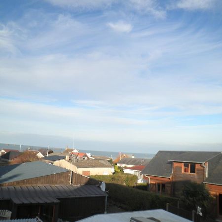 Appartement F1 Mansarde A 100M De La Plage, Proche De Arromanches Et Des Plages Du Debarquement Saint-Côme-de-Fresné Zewnętrze zdjęcie