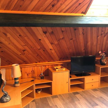 Appartement F1 Mansarde A 100M De La Plage, Proche De Arromanches Et Des Plages Du Debarquement Saint-Côme-de-Fresné Zewnętrze zdjęcie