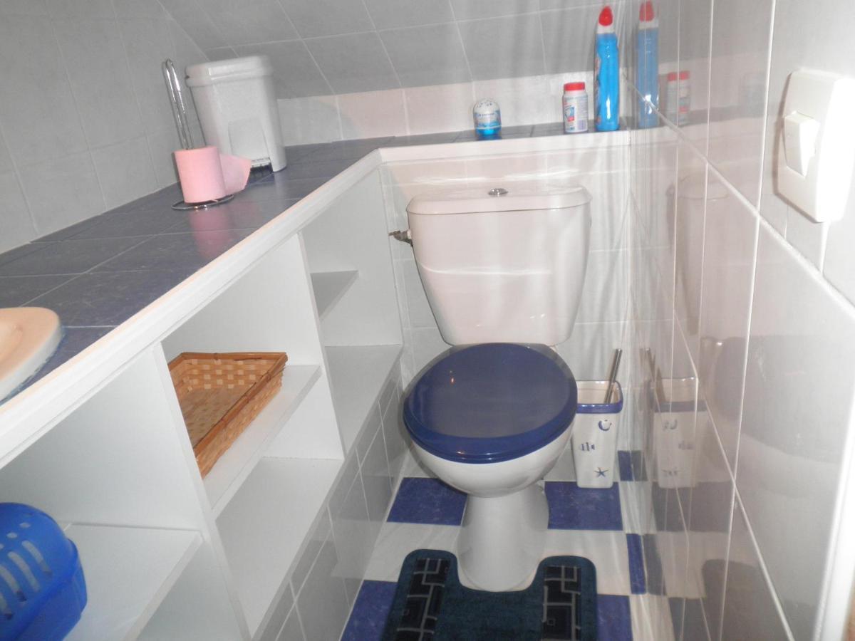 Appartement F1 Mansarde A 100M De La Plage, Proche De Arromanches Et Des Plages Du Debarquement Saint-Côme-de-Fresné Zewnętrze zdjęcie
